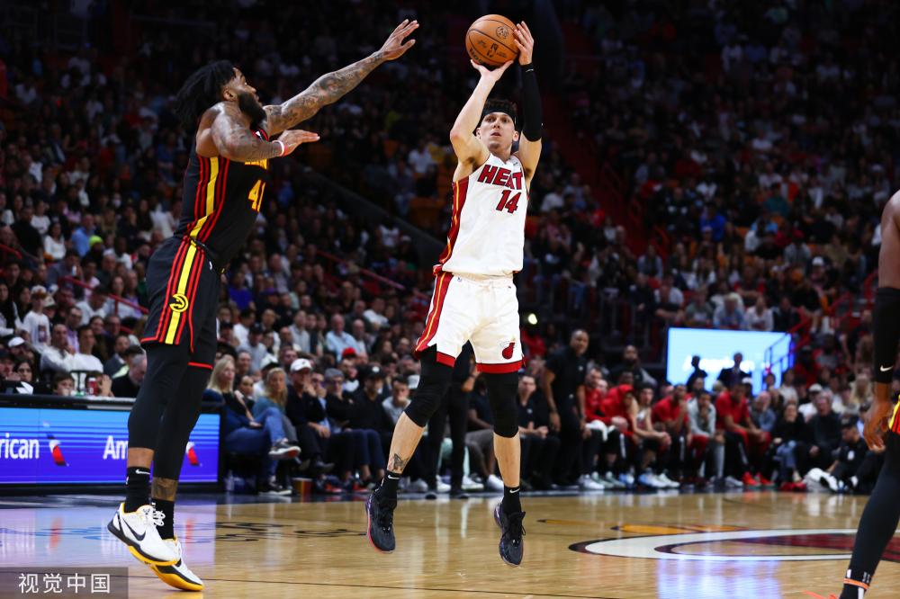 化背景下 化背景下