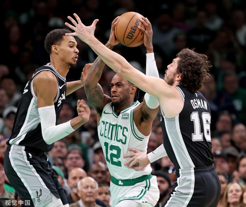 滑雪登山运 滑雪登山运